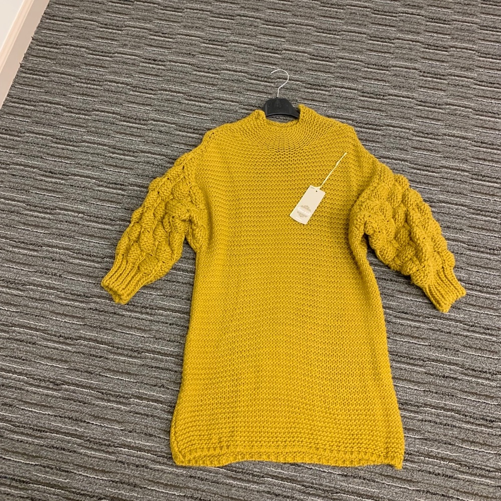 Super Cute Spring Like Color Sweaters - Picture 5 of 6